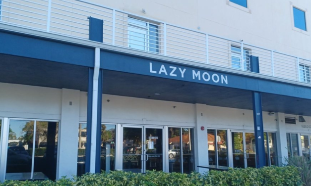 Lazy Moon Pizza: A Slice of Orlando’s Best in Mills District