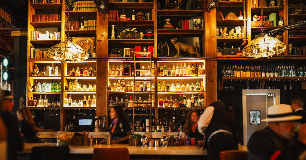 Step Back in Time at Mathers Social Gathering, Orlando’s Classiest Bar