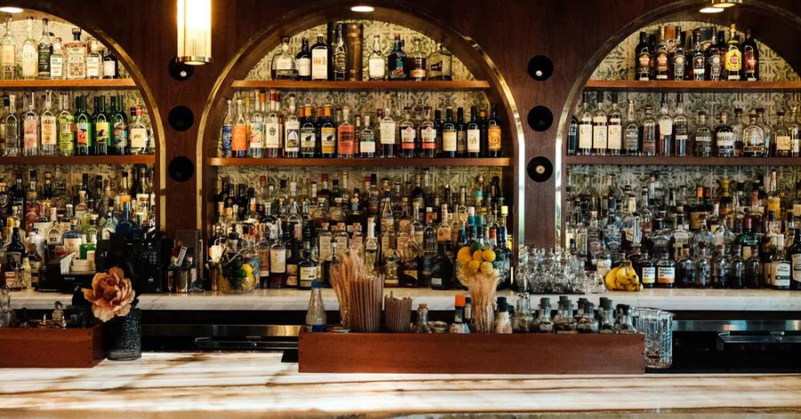 Unwind at Otto’s High Dive: Orlando’s Ultimate Restaurant & Bar Experience in the Milk District!