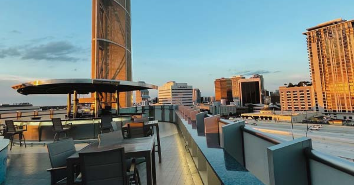 Elevate Your Evening: Discover Sky Lounge Orlando’s Rooftop Bar