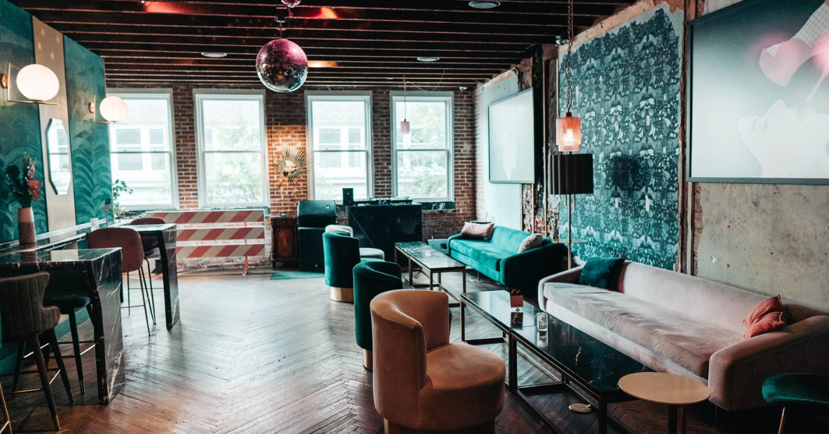Experience Craft Cocktail Magic at The Robinson Room in Downtown Orlando