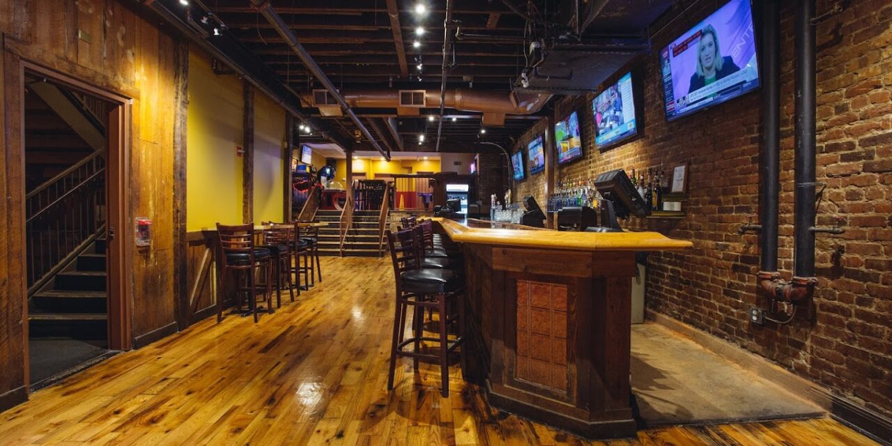 Game On at Cahoots Video Game Bar: Where Craft Beers Meet Arcade Classics in Downtown Orlando!
